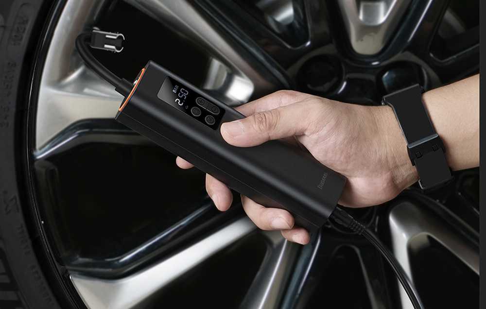 Baseus Mini Bomba de Ar – Imagem lifestyle | Acessórios | miio Store