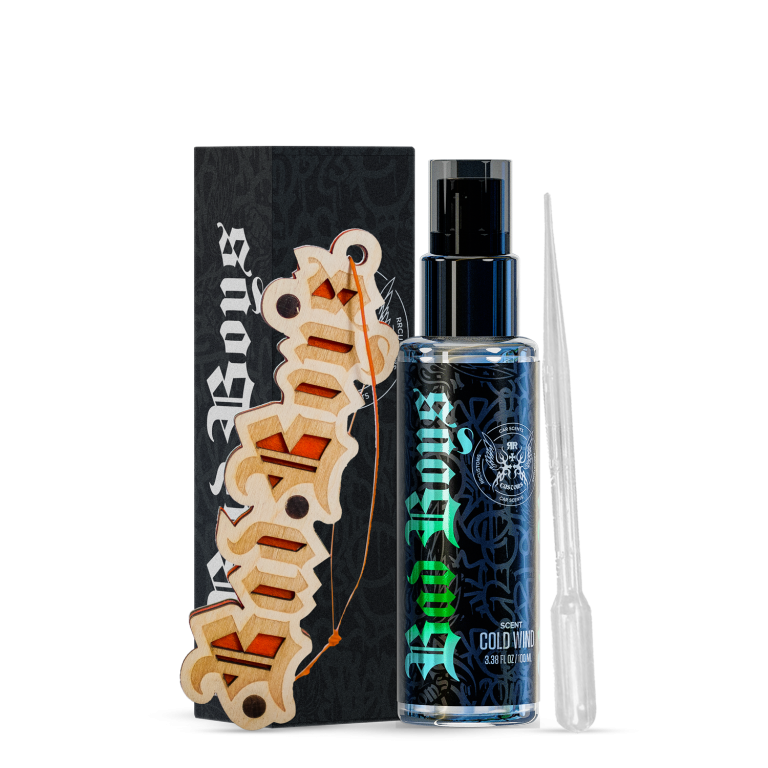 BadBoys Scents Spray Ambientador – Frasco de vidrio slim con acento verde y bomba, caja negra Bad Boys, variante 2 | Accesorios Auto | miio Store